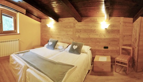 Superior Apartment, 3 Bedrooms, Kitchen, Mountain View