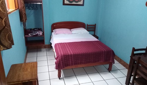 Habitacion Matrimonial con baño privado
