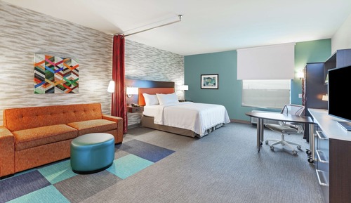Studio, 1 King Bed, Bathtub