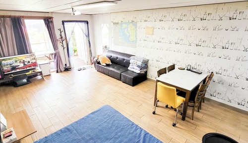 Grand Room (Chamomile)