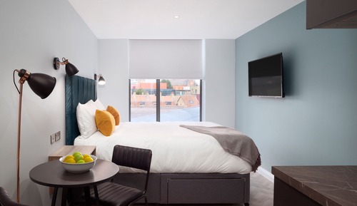 Standard Studio Suite (Penthouse)