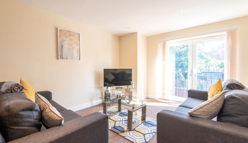 Apartment, Private Bathroom (11 Woodland Court)
