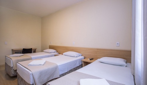 Standard 3 camas de solteiro