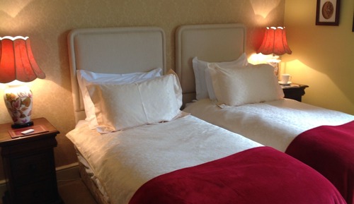 Family Room (Sherringham & Tall Trees Suite)