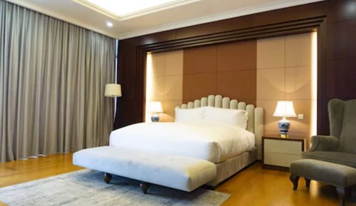 Presidential Room