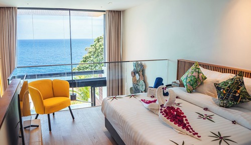 Pool Loft Seaview
