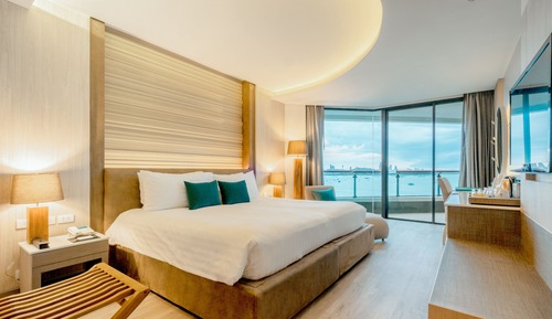 Deluxe Room (Double Bed) Sea View