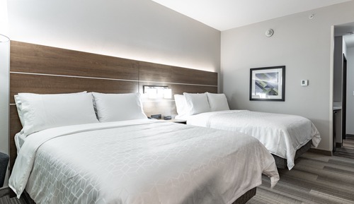 Suite, 2 Queen Beds, Non Smoking