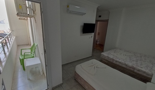 Classic Suite, 2 Bedrooms, Partial Sea View