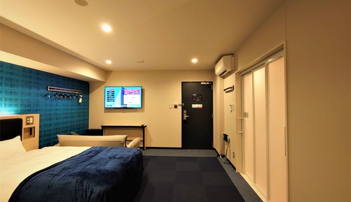 Universal Twin Room, 2 Double Beds and 1 Sofa Bed, Non Smoking