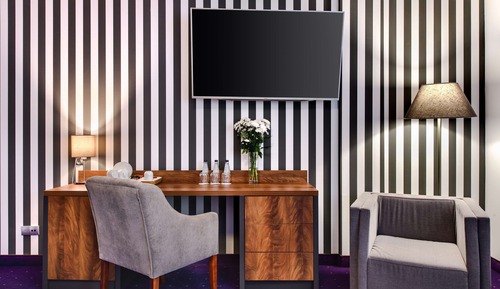 Suite, 1 King Bed with Sofa bed, Non Smoking (with Sofabed)