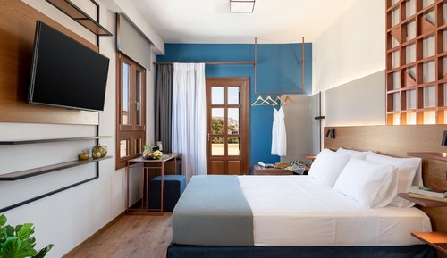 Superior Double Room, City View