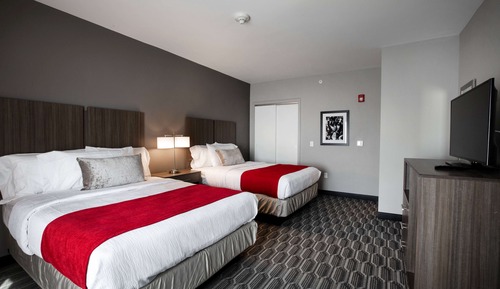 Room, 2 Queen Beds, Accessible, Non Smoking (Roll-In Shower)