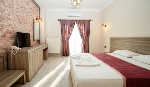 Standard Double Room, Balcony, Pool View