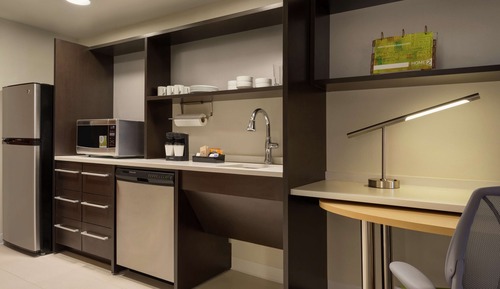 Studio, 2 Queen Beds, Accessible, Bathtub