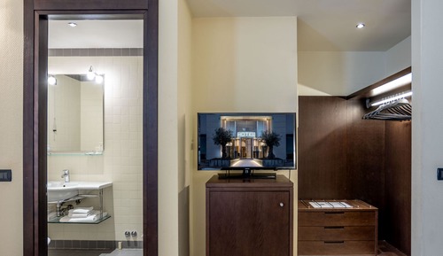 Business Room, 1 Double Bed