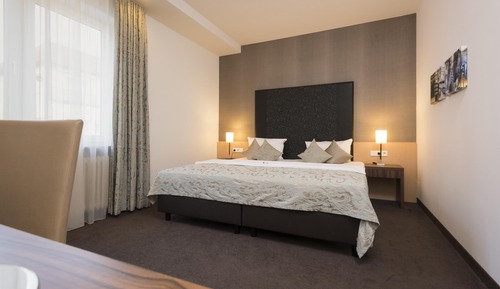 Premium Suite, 1 King Bed (Cozy Sitting Corner)