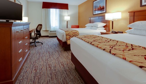 Deluxe Room, 2 Queen Beds, Accessible, Refrigerator & Microwave (Tub)