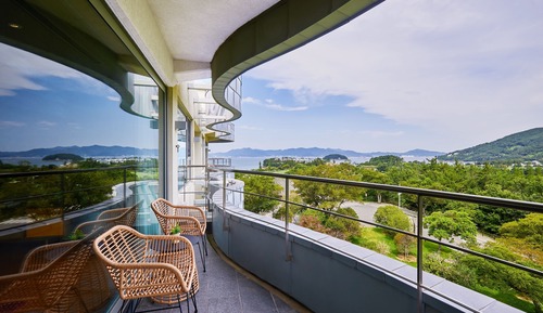 [JourneyBox Week!] Penthouse A (King+Twin) / 2 nights + F&B Credit 400,000KRW