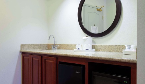 Studio, 1 King Bed, Accessible, Non Smoking