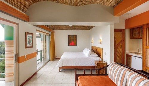 Honeymoon Suite, 1 King Bed, Bathtub, Sea View