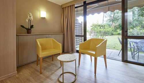 Family Room, Garden View