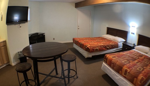 Studio Double Bed Mountain View