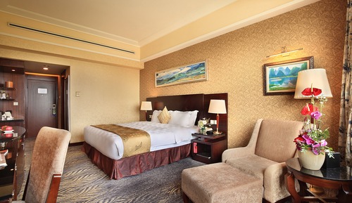 Superior King Room 