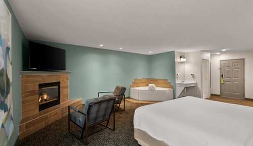 Suite, 1 King Bed, Non Smoking, Fireplace (Garden/Jetted Tub)