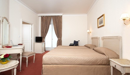 Family Suite (Quadruple)
