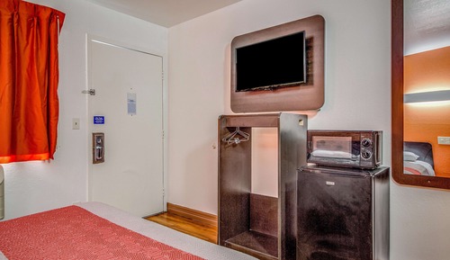 Deluxe Room, 2 Double Beds, Smoking, Refrigerator & Microwave