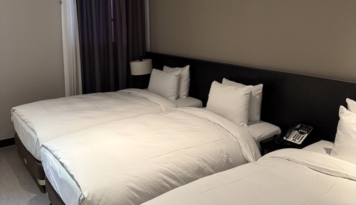 Triple Room