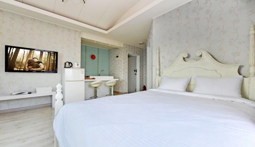 Room, Ocean View (My Chelsea)