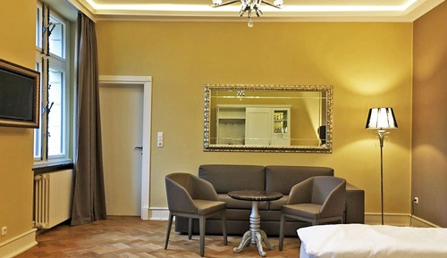 Superior Suite, 1 Queen Bed with Sofa bed