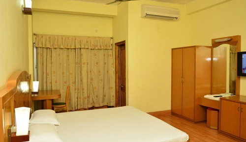 Deluxe Room, City View