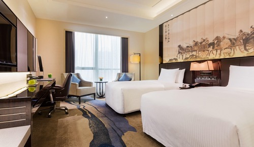 Grand Deluxe Twin Room
