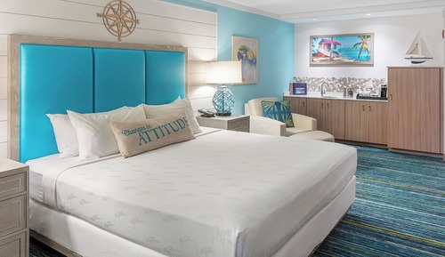 Standard Room, 1 King Bed (King Pool Facing)