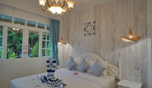Deluxe Quadruple Room