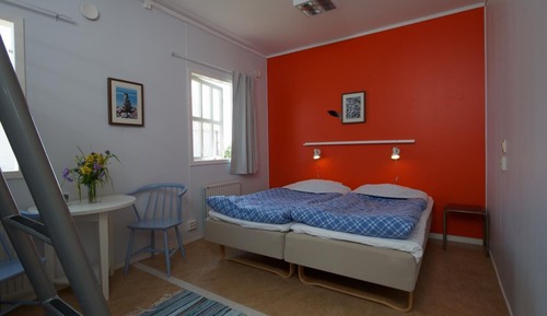 Family Room, Shared Bathroom