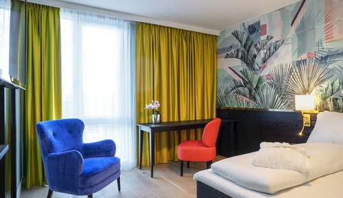 Room, Accessible