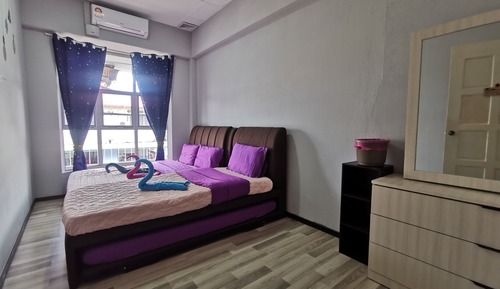 City Triple Room, 1 Bedroom, City View