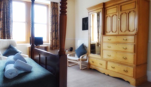 Room (Four Poster Number 3)