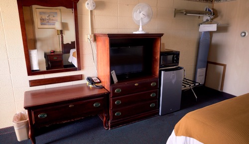 Single Room, 1 King Bed, Non Smoking