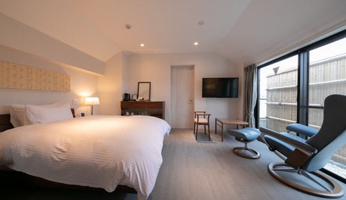 Compact Double Room