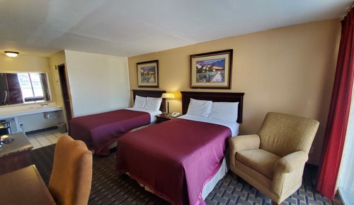 Double Room, Smoking