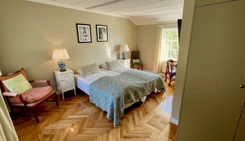 Double Room, Bathtub