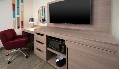 Room, 2 Queen Beds, Accessible, Bathtub