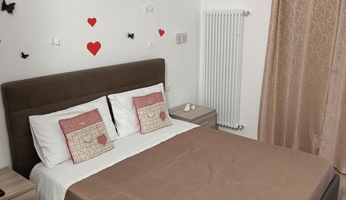 Basic Room, 1 Queen Bed, Balcony