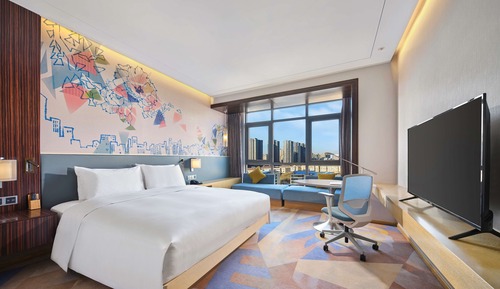 King Guest Room High Floor