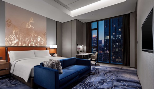 King One Bedroom Executive Suite